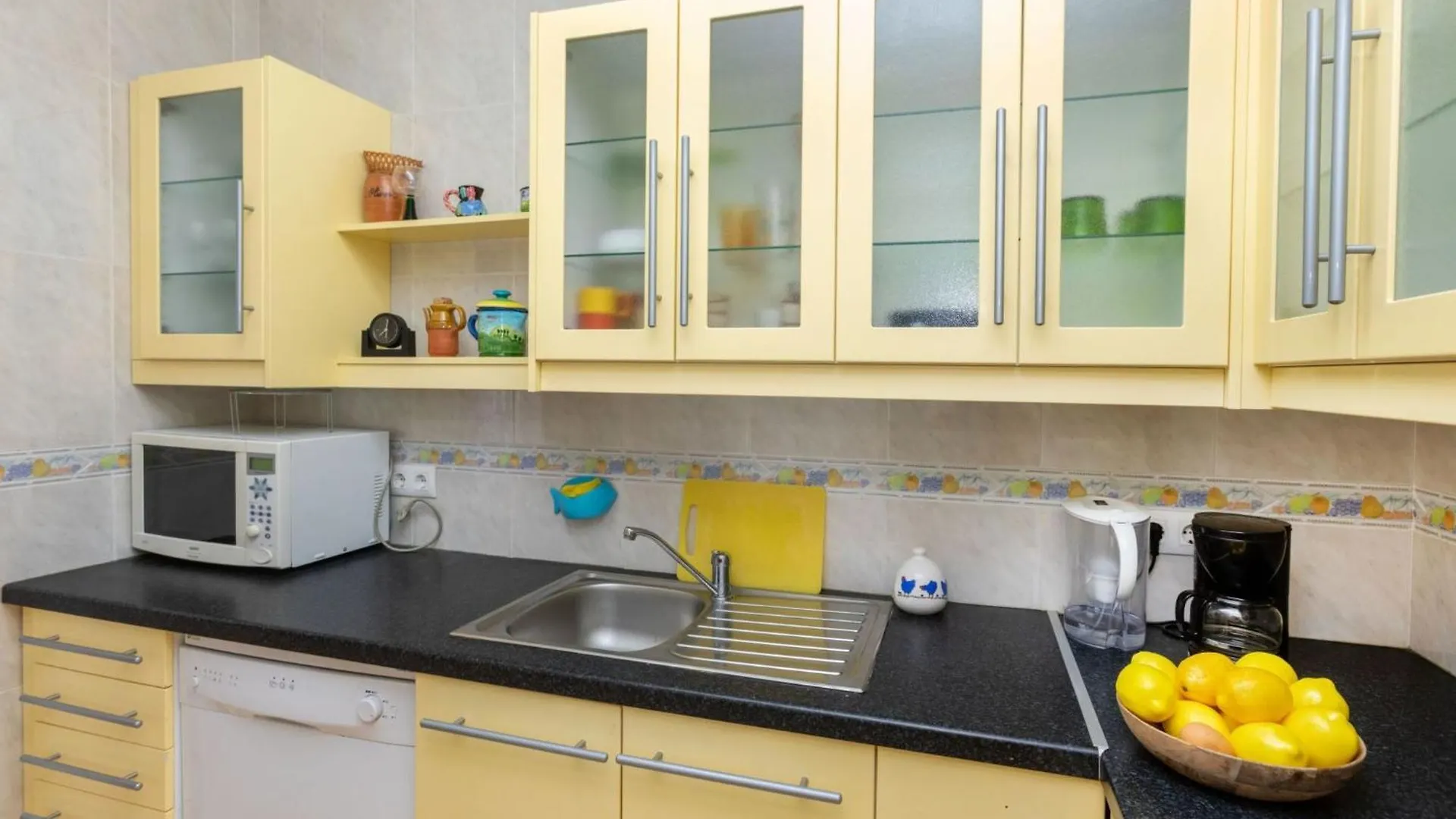 Apartment Les Oranetes By Interhome Llança